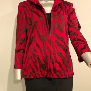 ST. JOHN  COLLECTION.       Beautiful blazer